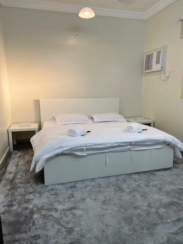 Hussiniapart