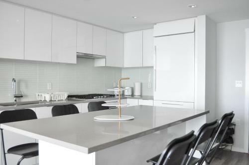 Apartamento 2102-6638 Dunblane Burnaby