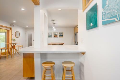 Downtown Contemporary Coastal Condo