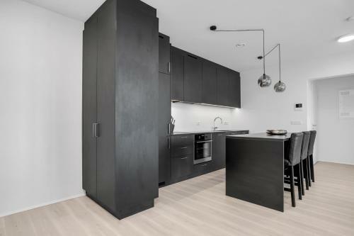 Apartamento Modern 2-bedroom Apt. - Free Parking And A Balcony