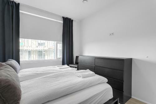 Apartamento Modern 2-bedroom Apt. - Free Parking And A Balcony