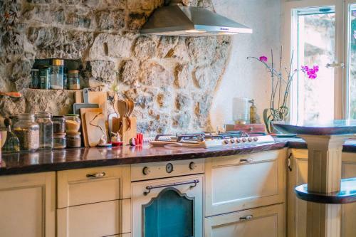 Authentic Boka House With Artistic Soul