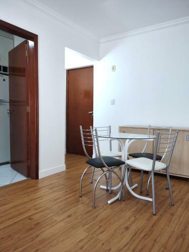 Apartamento No Centro Ao Lado Da Praia