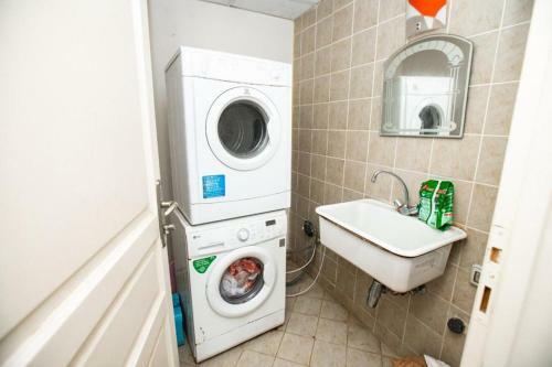 Four Season Hotel-luxury Apartments