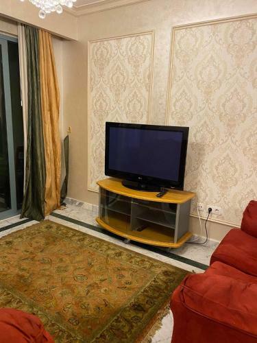 Four Season Hotel-luxury Apartments