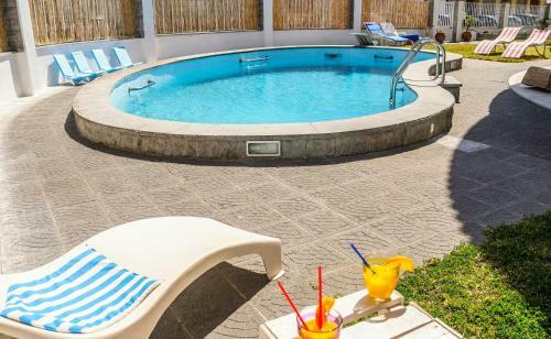 Albergue Santa Beach House