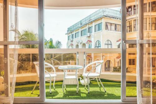Nyali Front Row Oceanic Apartments