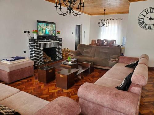 Charming 6-bedroom Modern English Country Home