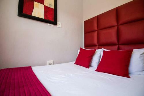 Hostal Ethithiya Guesthouse And Self-catering