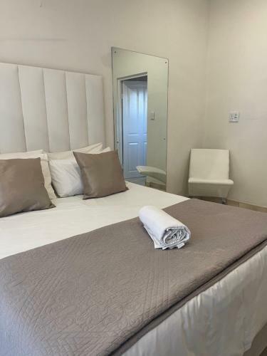 Hostal Ethithiya Guesthouse And Self-catering