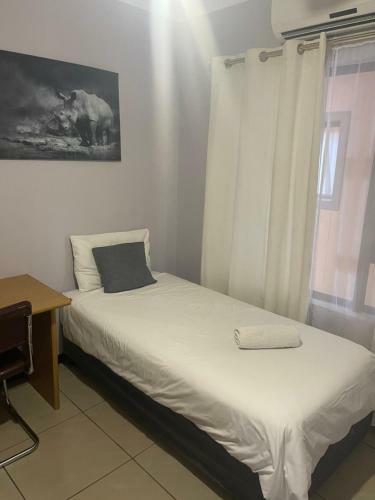 Hostal Ethithiya Guesthouse And Self-catering