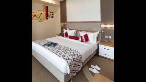 Hostal Room In Bb - Prideinn Azure Hotel Nairobi 5