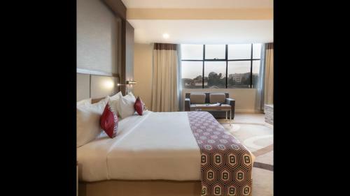 Hostal Room In Bb - Prideinn Azure Hotel Nairobi 5