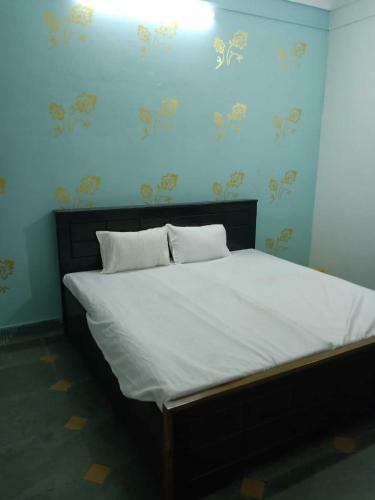Spot On 91567 Hotel Amoli Heights