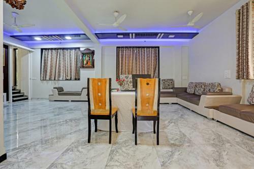 Hotel Collection O 91970 Vrindavan Resort