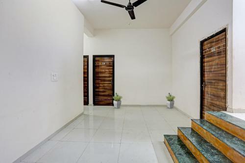 Hotel Collection O 91970 Vrindavan Resort