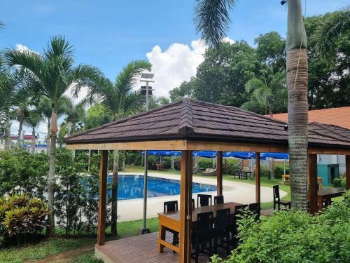 3 Peaks Resort & Boutique Hotel