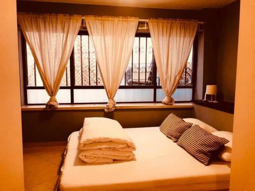 Garden Apartment With Jacuzzi In Rechavia