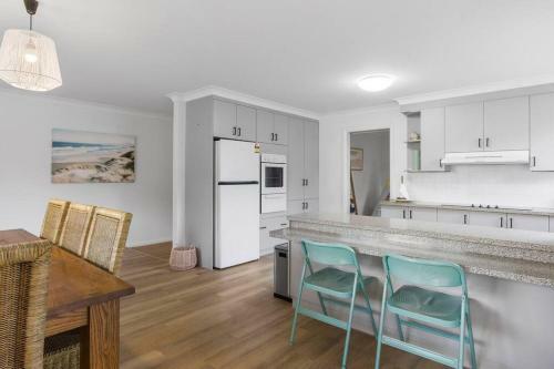 Spacious Family Home / Forster