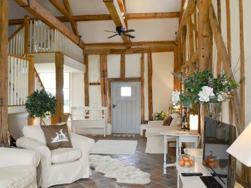 The Barn At Low Farm