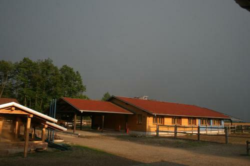 Hostal Banarka - Penzion, Camping, Caravan Park, Enduro