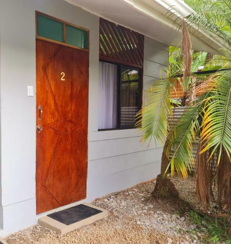 Laville Budged Room With Shared Bathroom