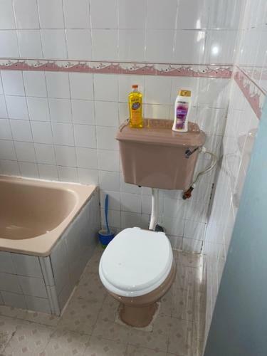 Lovely 2 Bedroom Apartment In Secured Gra