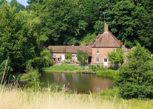 Leeds Castle Holiday Cottages