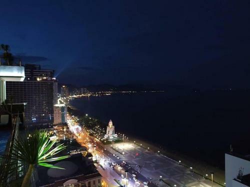 Apartamento C?n H? Cao C?p View Bi?n Maple - 3 P. Ng?