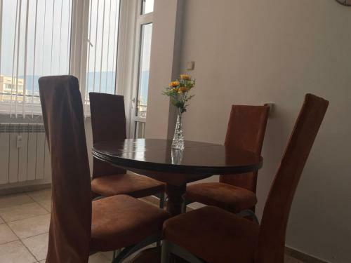 Apartamento Spacious And Stylish Flat In The Center Of Sofia -white Harmony