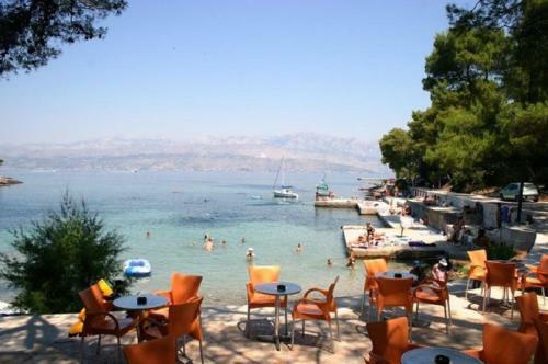Apartment Perica - 10 M From Sea