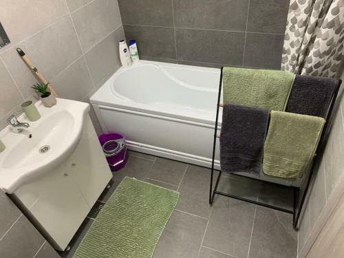 Cozy 2 Rooms Apartment - Panoramic View