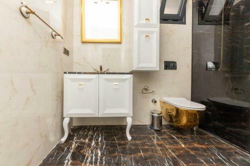 Splendid Villa With Private Pool And Jacuzzi Near Beach In Bodrum