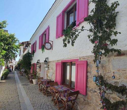 Sigacik Kakule Pansiyon Ve Cafe