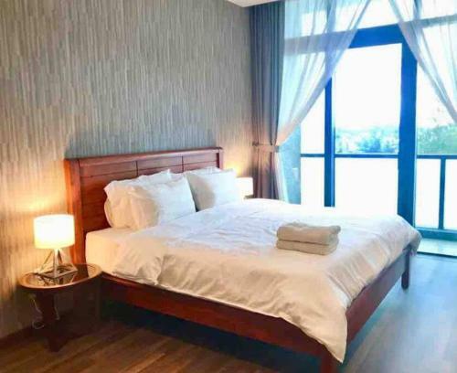 Apartamento Riverson - 2br - King Bed - Sunset Golf View