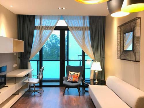 Apartamento Riverson - 2br - King Bed - Sunset Golf View