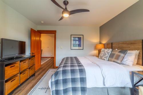 #561- Village, Recently Remodeled, 2bed 2bath, Pool & Spa