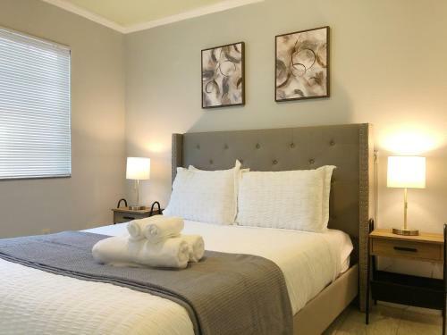 @ Marbella Lane - Elegant Home In Sj
