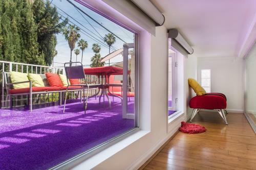 Beverly Hills Modern Guest House