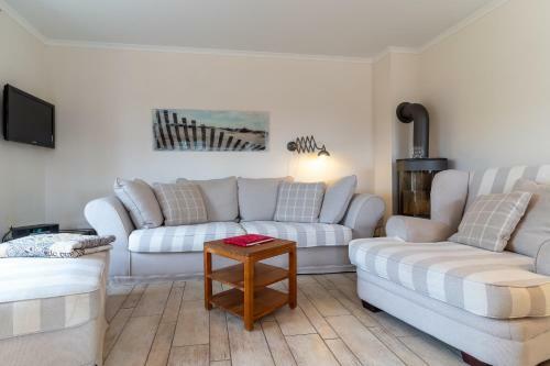 Reetdachhaus Stormhus B�hl Reetdachhaus Stormhus B�hl