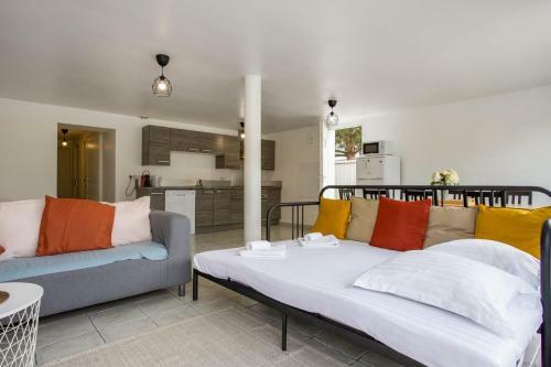 Nice Apartment With Terrace And Parking Space - Bayonne - Welkeys