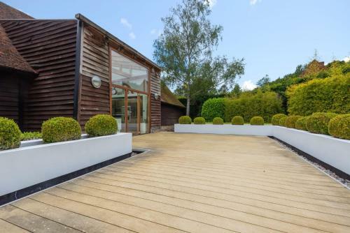 Beautiful Luxury Barn Conversion Rural Canterbury 3 Bed