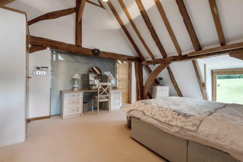 Beautiful Luxury Barn Conversion Rural Canterbury 3 Bed