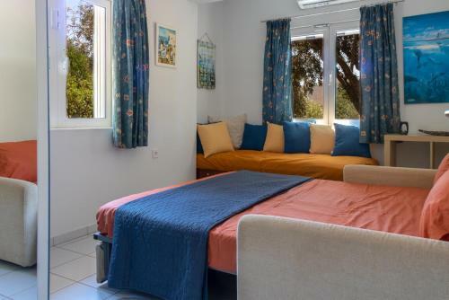 Villa Serenity @sounio-close To The Beach!