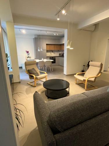 Fofi's City Center Apartment