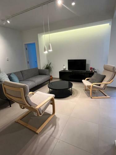 Fofi's City Center Apartment
