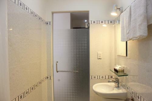 Giang Son 2 Hotel