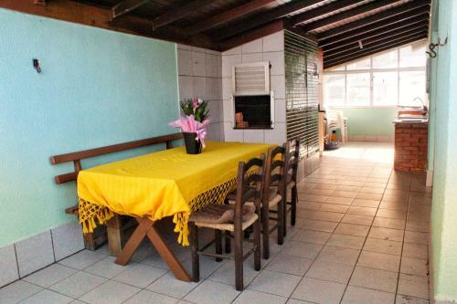 Apartamento Aconchegante Em Centro De Meia Praia