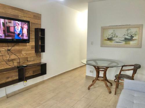 Apartamento Lindo Apto Com Varanda E Vista Para O Mar 2 Dorm