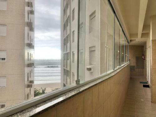 Apartamento Lindo Apto Com Varanda E Vista Para O Mar 2 Dorm